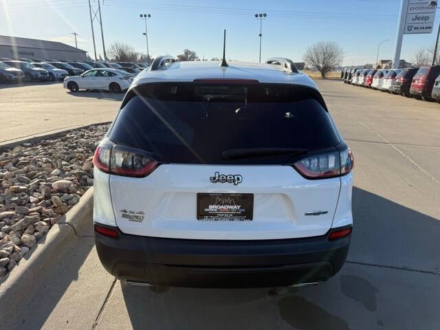 2022 Jeep Cherokee Latitude Lux