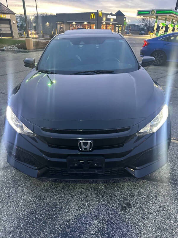 Used 2019 Honda Civic Hatchback EX with VIN SHHFK7H67KU212970 for sale in Oak Creek, WI