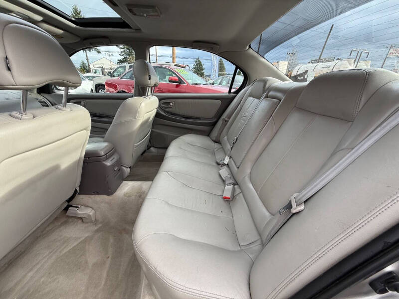 2001 Nissan Maxima SE