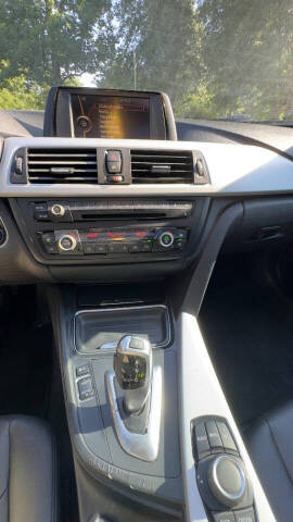 2012 BMW 3 Series 328i