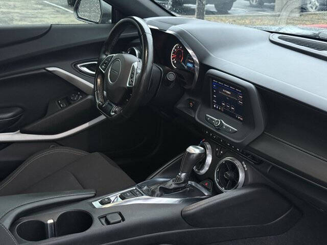 2020 Chevrolet Camaro LT1