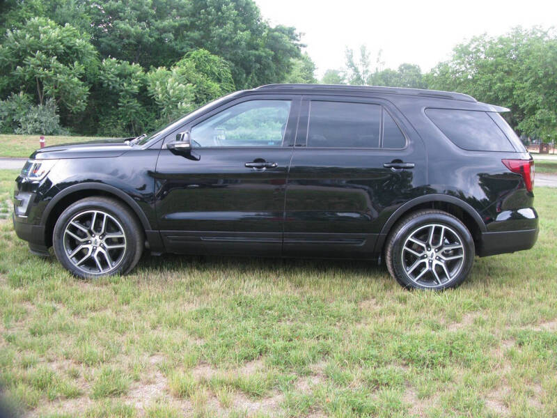 2017 Ford Explorer Sport