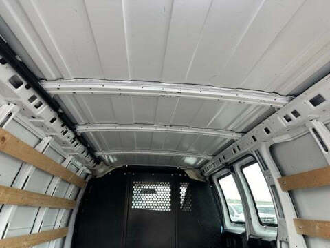 2022 GMC Savana 2500