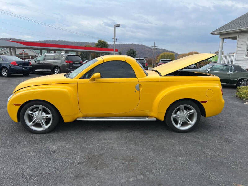 2004 Chevrolet SSR LS