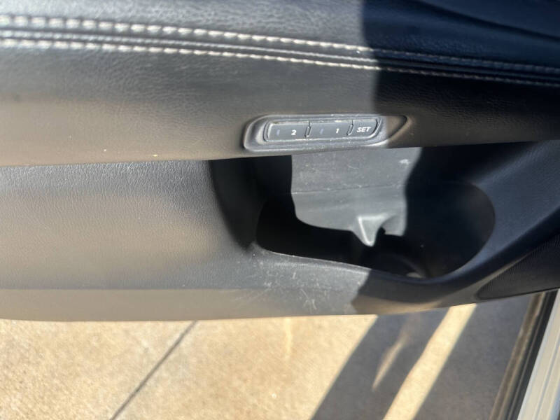 2014 Nissan Pathfinder SL