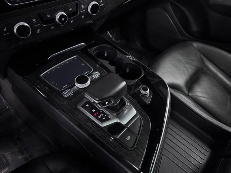 2017 Audi Q7 2.0T quattro Premium