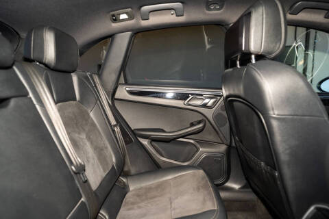 2017 Porsche Macan S