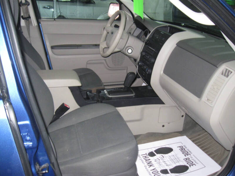 2009 Ford Escape XLS
