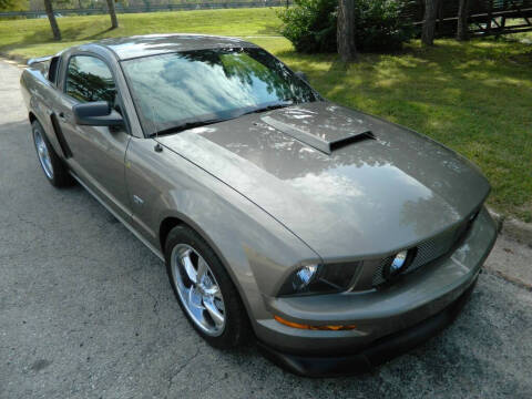 2005 Ford Mustang GT Premium