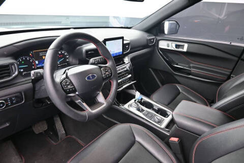 2024 Ford Explorer ST-Line