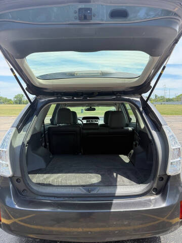 2012 Toyota Prius v Five
