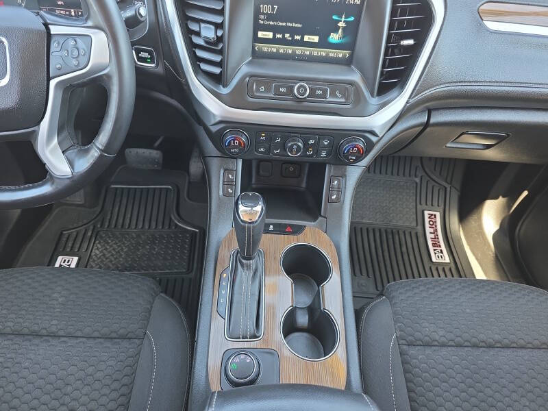 2018 GMC Acadia SLE-2