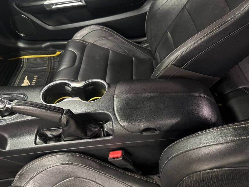 2015 Ford Mustang