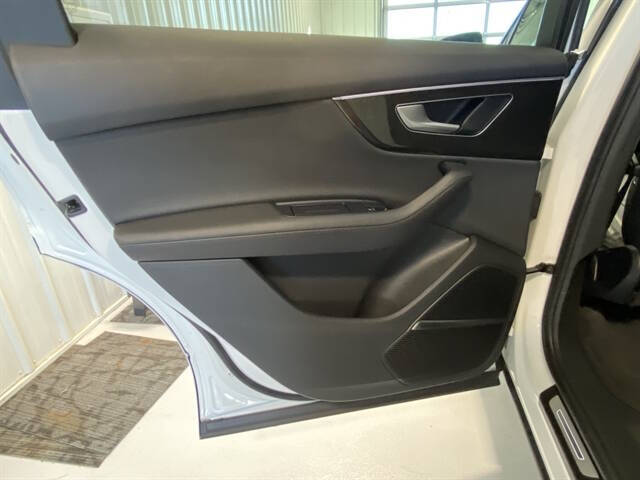 2024 Audi Q7 quattro Premium Plus 45 TFSI