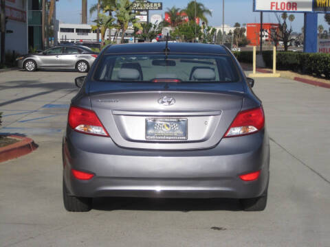 2017 Hyundai Accent SE