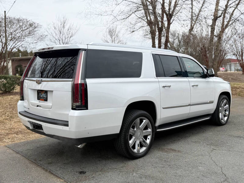 2018 Cadillac Escalade ESV Luxury