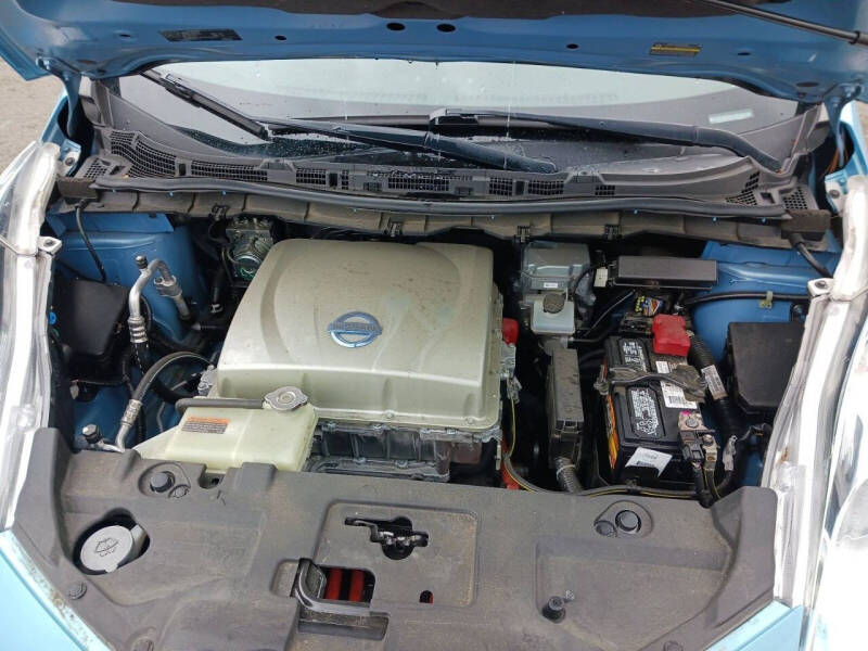 2015 Nissan LEAF S