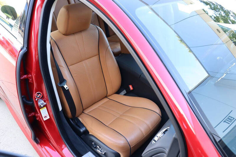 2016 Jaguar XJ R-Sport