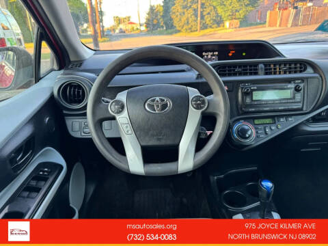 2014 Toyota Prius c