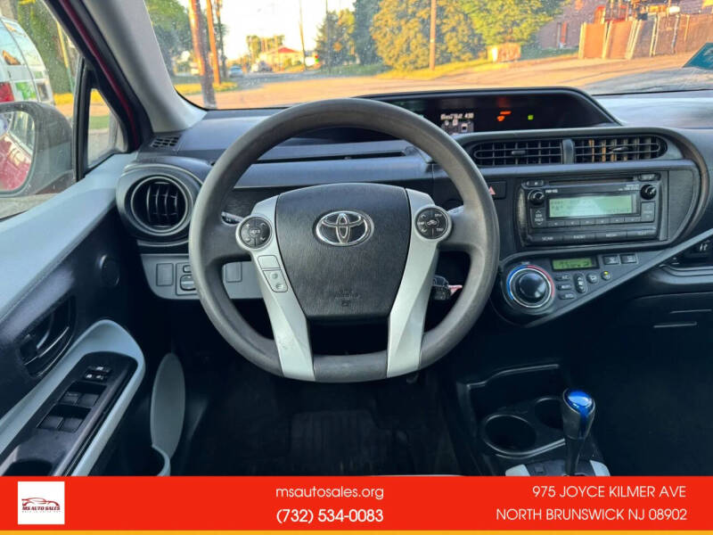 2014 Toyota Prius c