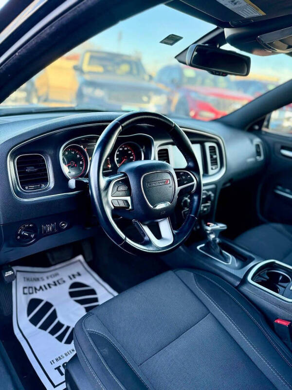 2016 Dodge Charger SXT