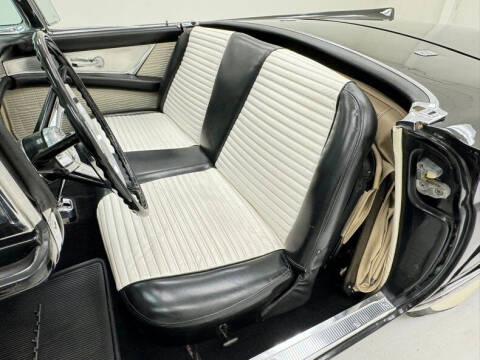 1957 Ford Thunderbird