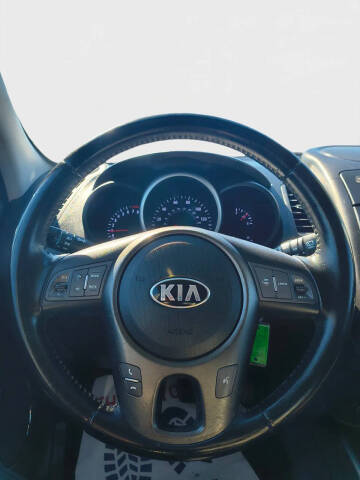 2013 Kia Soul +