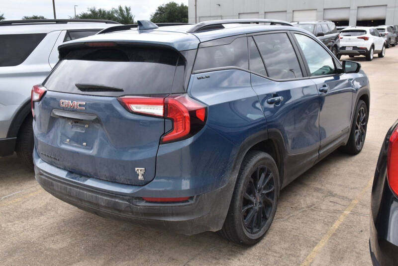 2024 GMC Terrain SLE