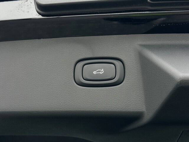 2025 VinFast VF8 Plus