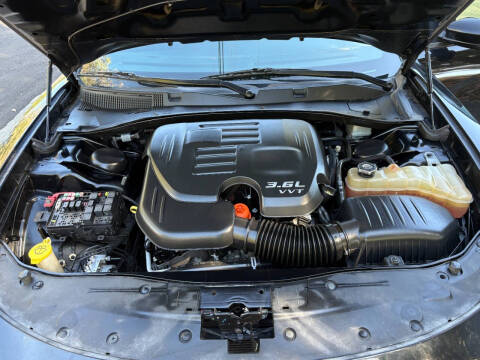 2017 Dodge Charger SXT