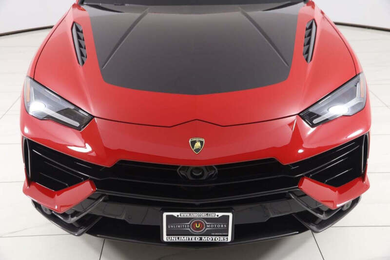 2024 Lamborghini Urus Performante