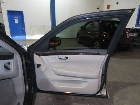 2011 Cadillac DTS Luxury Collection