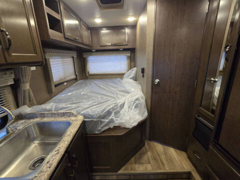 2020 Thor Motor Coach Four Winds