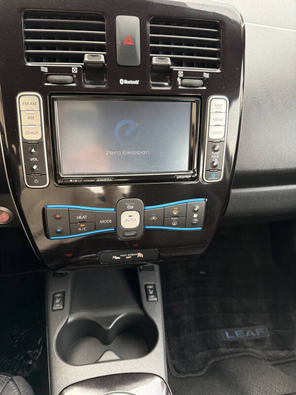 2013 Nissan LEAF SV