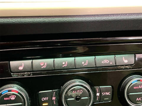 2019 Volkswagen Beetle Convertible 2.0T Final Edition SE