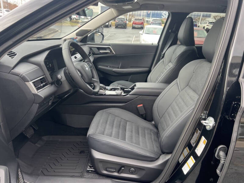 2026 Mitsubishi Outlander SE