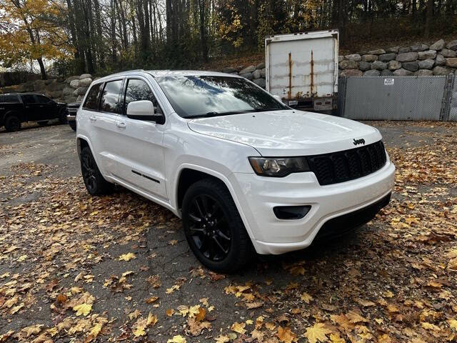 2018 Jeep Grand Cherokee for sale at Bowman Auto Center in Clarkston, MI