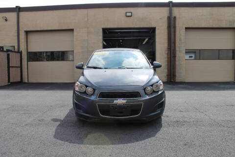 2013 Chevrolet Sonic LT Manual