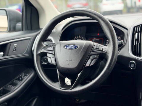 2020 Ford Edge SE