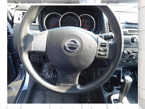 2011 Nissan Versa 1.8 S