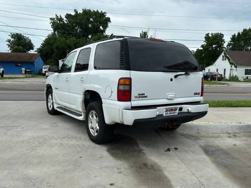 2003 GMC Yukon Denali