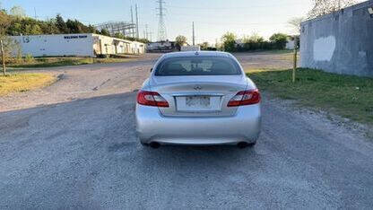 2012 INFINITI M 56 photo 6