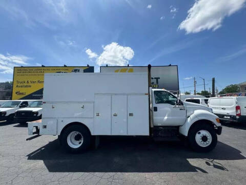 2013 Ford F-750 Super Duty for sale at Connect Truck and Van Center in Indianapolis IN