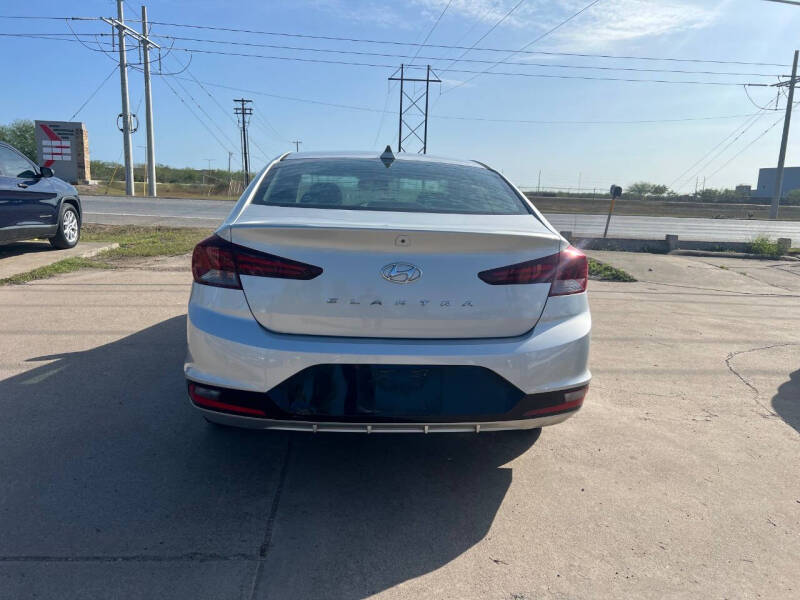 2019 Hyundai Elantra SEL