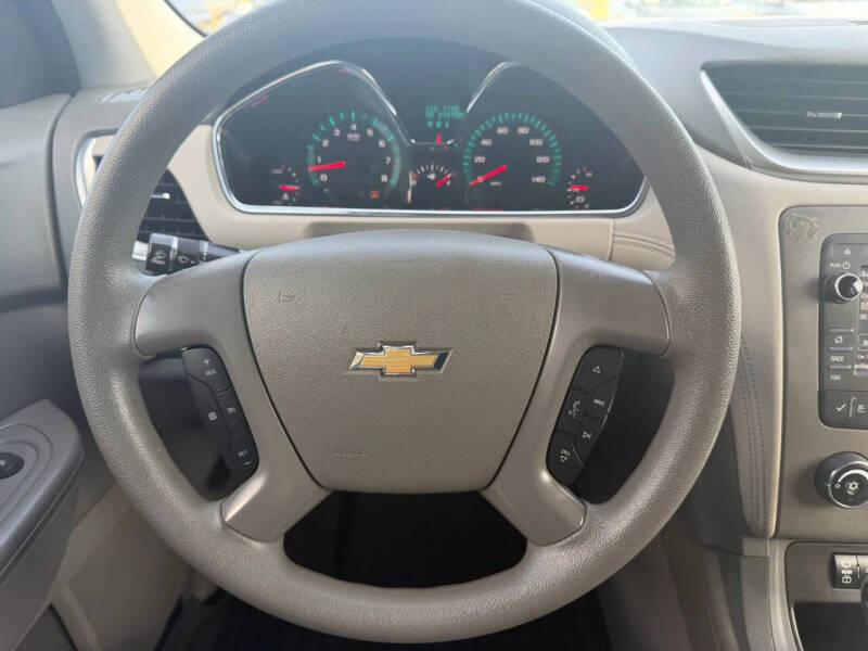 2017 Chevrolet Traverse LS
