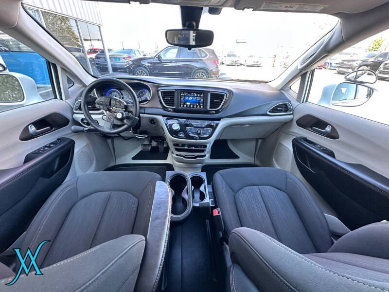 2018 Chrysler Pacifica Touring Plus