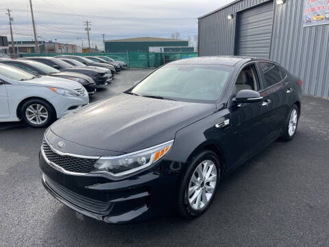 2017 Kia Optima for sale at ALHAMADANI AUTO SALES in Tacoma WA