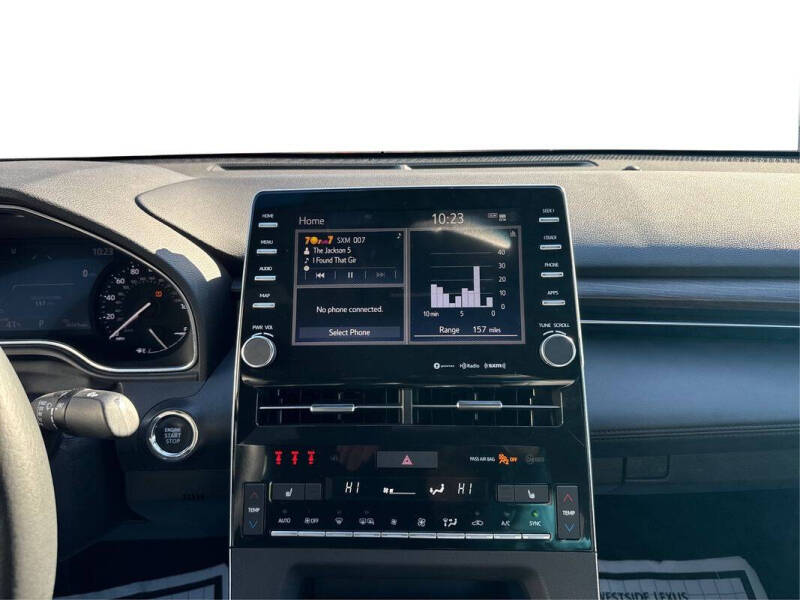 2022 Toyota Avalon XLE