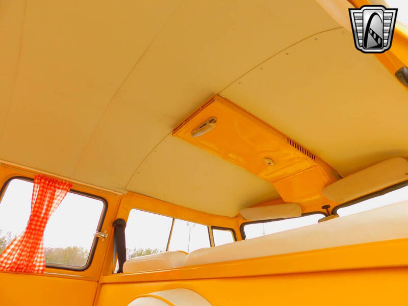 1975 Volkswagen Type 2