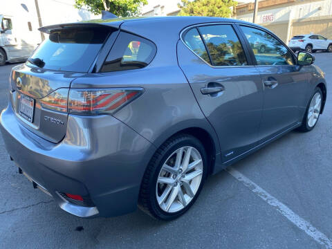 2015 Lexus CT 200h